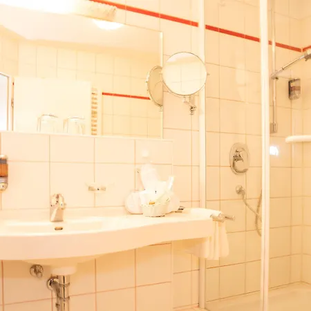 Hotel Garni Christl 3*